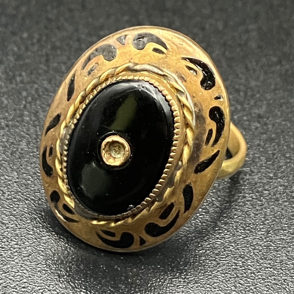 Vintage Brass Ring Black Cabochon Taille d'Epargne Enamel Victorian Sz 6.25 READ